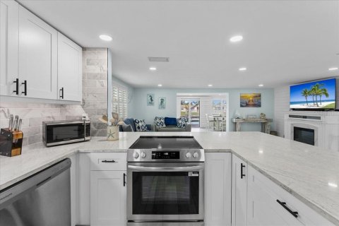 Villa ou maison à vendre à New Port Richey, Floride: 2 chambres, 128.86 m2 № 2400169 - photo 16
