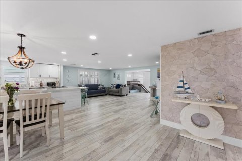 Villa ou maison à vendre à New Port Richey, Floride: 2 chambres, 128.86 m2 № 2400169 - photo 6