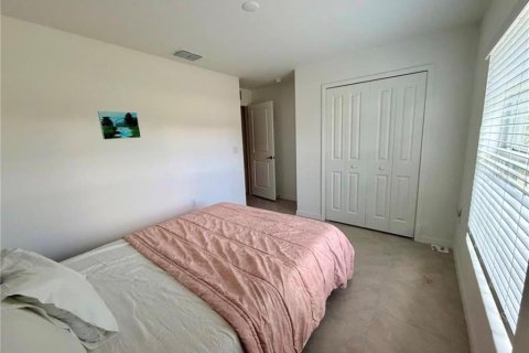 Villa ou maison à louer à Port Charlotte, Floride: 3 chambres, 179.3 m2 № 2425467 - photo 2