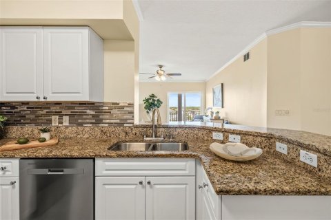 Condominio en alquiler en New Port Richey, Florida, 3 dormitorios, 141.68 m2 № 1879377 - foto 10