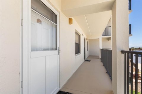 Copropriété à vendre à Ormond Beach, Floride: 2 chambres, 95.22 m2 № 2195474 - photo 19