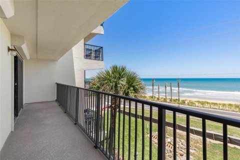 Copropriété à vendre à Ormond Beach, Floride: 2 chambres, 95.22 m2 № 2195474 - photo 15