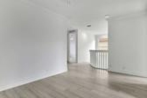 House in West Palm Beach, Florida 6 bedrooms, 361.76 sq.m. № 2172014 - photo 17