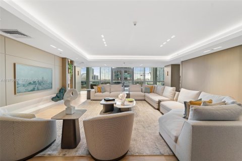 Condominio en venta en Miami, Florida, 1 dormitorio, 95.78 m2 № 2032552 - foto 30