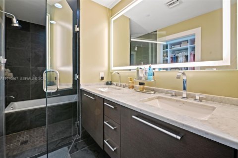 Copropriété à vendre à Miami, Floride: 1 chambre, 95.78 m2 № 2032552 - photo 19