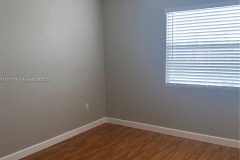 Condo in Miami, Florida, 2 bedrooms  № 1882366 - photo 12