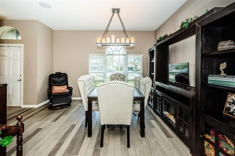 House in Land O' Lakes, Florida 4 bedrooms, 167.69 sq.m. № 1538620 - photo 6