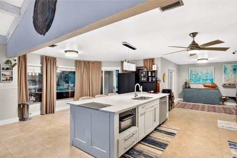 Купить виллу или дом в Даннеллон, Флорида 4 комнаты, 222.87м2, № 2157245 - фото 29