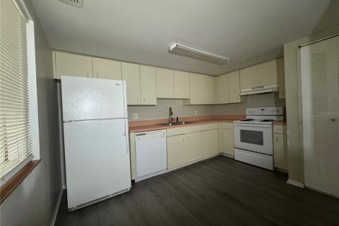 Condominio en venta en Ocala, Florida, 2 dormitorios, 82.22 m2 № 1909599 - foto 10