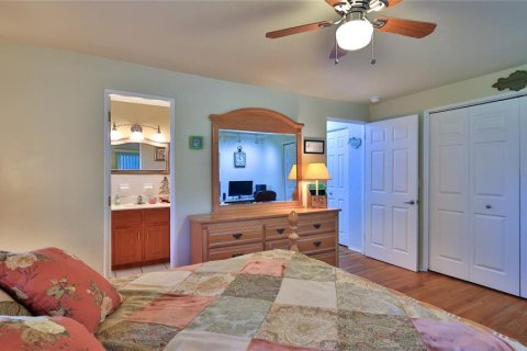 House in New Smyrna Beach, Florida 3 bedrooms, 246.75 sq.m. № 2142408 - photo 24