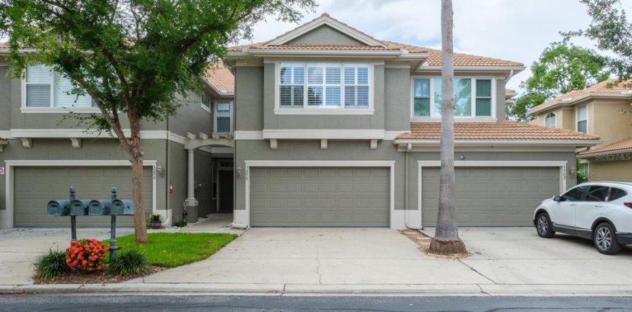 Touwnhouse à Dunedin, Floride 2 chambres, 160.81 m2 № 1813581