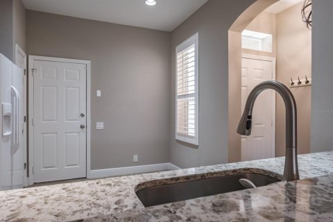 Touwnhouse à vendre à Dunedin, Floride: 2 chambres, 160.81 m2 № 1813581 - photo 16