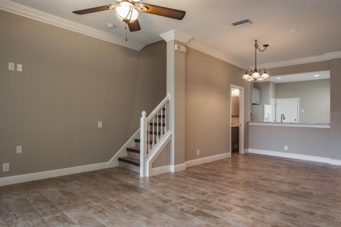 Touwnhouse à vendre à Dunedin, Floride: 2 chambres, 160.81 m2 № 1813581 - photo 12