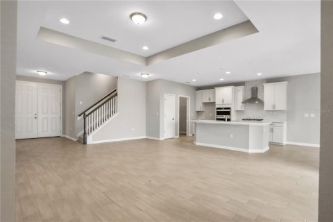 House in Orange Park, Florida 4 bedrooms, 203.46 sq.m. № 2097995 - photo 13