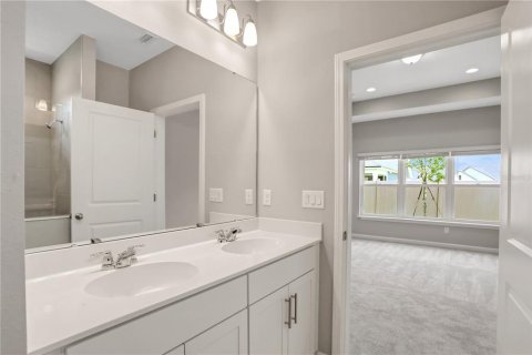 House in Orange Park, Florida 4 bedrooms, 203.46 sq.m. № 2097995 - photo 28