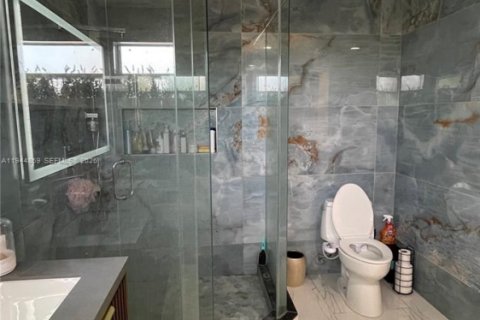 Casa en venta en Davie, Florida, 4 dormitorios, 204.2 m2 № 2001961 - foto 3