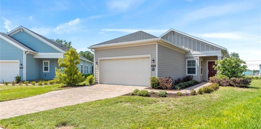 House in Green Cove Springs, Florida 4 bedrooms, 175.86 sq.m. № 1639820