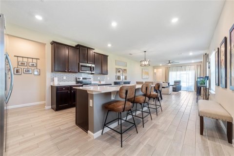 House in Green Cove Springs, Florida 4 bedrooms, 175.86 sq.m. № 1639820 - photo 3
