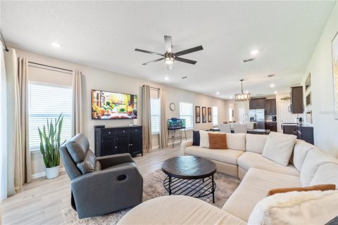 House in Green Cove Springs, Florida 4 bedrooms, 175.86 sq.m. № 1639820 - photo 28