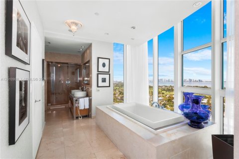 Copropriété à louer à Miami Beach, Floride: 3 chambres, 241.55 m2 № 2171069 - photo 12