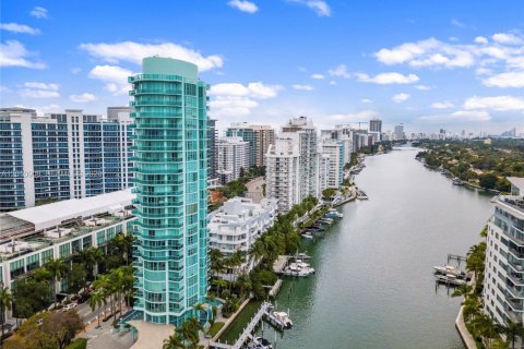 Copropriété à louer à Miami Beach, Floride: 3 chambres, 241.55 m2 № 2171069 - photo 28