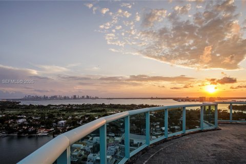 Copropriété à louer à Miami Beach, Floride: 3 chambres, 241.55 m2 № 2171069 - photo 21
