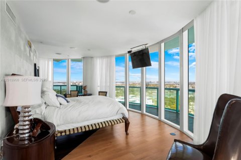 Copropriété à louer à Miami Beach, Floride: 3 chambres, 241.55 m2 № 2171069 - photo 11