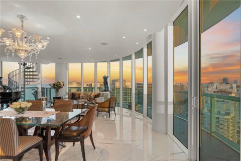 Copropriété à louer à Miami Beach, Floride: 3 chambres, 241.55 m2 № 2171069 - photo 2