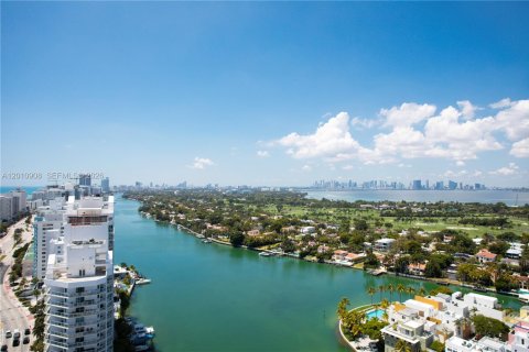 Copropriété à louer à Miami Beach, Floride: 3 chambres, 241.55 m2 № 2171069 - photo 23
