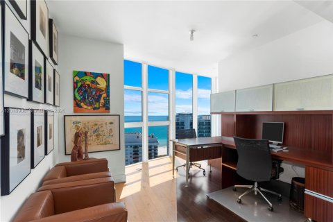 Copropriété à louer à Miami Beach, Floride: 3 chambres, 241.55 m2 № 2171069 - photo 15