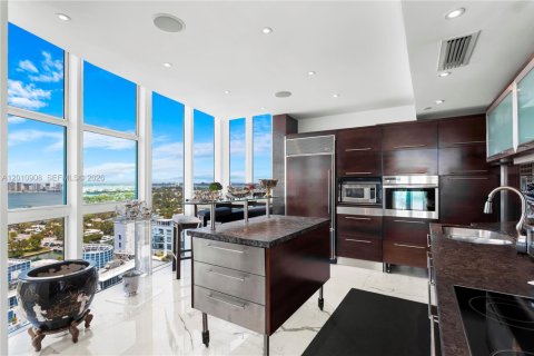 Copropriété à louer à Miami Beach, Floride: 3 chambres, 241.55 m2 № 2171069 - photo 7