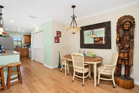 Condo in Englewood, Florida, 2 bedrooms  № 2427561 - photo 18
