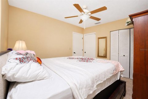 Condo in Englewood, Florida, 2 bedrooms  № 2427561 - photo 28
