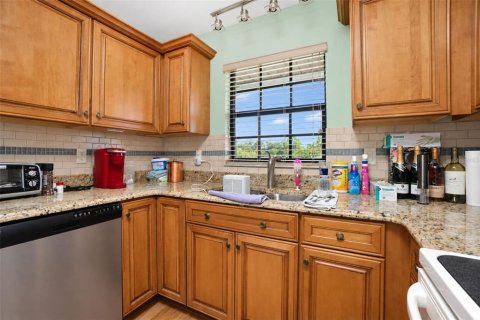 Condo in Englewood, Florida, 2 bedrooms  № 2427561 - photo 7