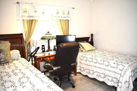 Villa ou maison à vendre à Port St. Lucie, Floride: 3 chambres, 168.62 m2 № 2042377 - photo 21