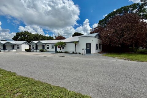 Hotel in Auburndale, Florida 896.23 sq.m. № 2228319 - photo 22