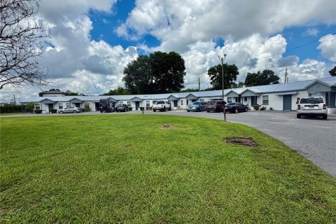 Hotel in Auburndale, Florida 896.23 sq.m. № 2228319 - photo 24