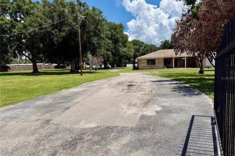 Hotel in Auburndale, Florida 896.23 sq.m. № 2228319 - photo 27