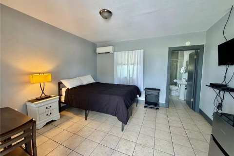 Hotel in Auburndale, Florida 896.23 sq.m. № 2228319 - photo 9