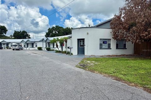 Hotel in Auburndale, Florida 896.23 sq.m. № 2228319 - photo 2