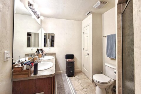 Condo in Gainesville, Florida, 2 bedrooms  № 1760471 - photo 23