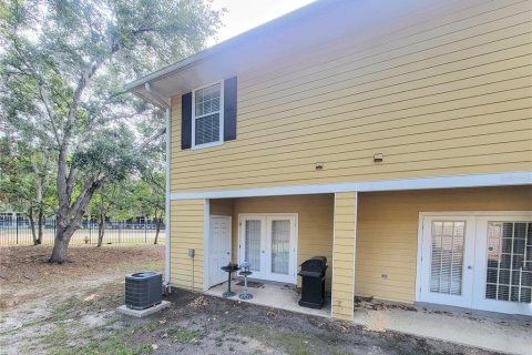 Condo in Gainesville, Florida, 2 bedrooms  № 1760471 - photo 30