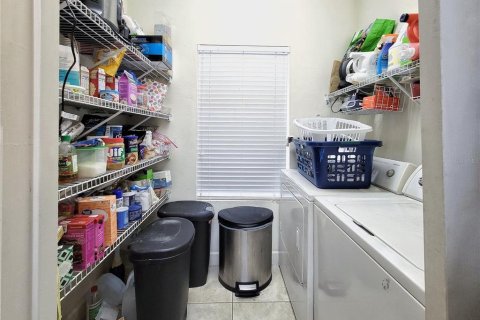 Condo in Gainesville, Florida, 2 bedrooms  № 1760471 - photo 10