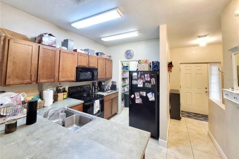 Condo in Gainesville, Florida, 2 bedrooms  № 1760471 - photo 8