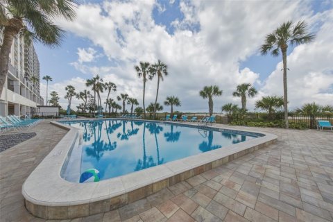 Condo in Clearwater, Florida, 2 bedrooms  № 2214751 - photo 2