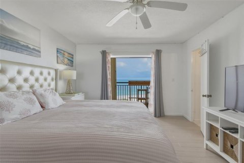 Condo in Clearwater, Florida, 2 bedrooms  № 2214751 - photo 21