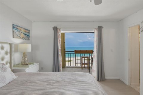 Condo in Clearwater, Florida, 2 bedrooms  № 2214751 - photo 18