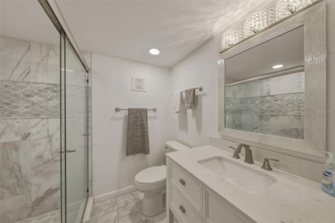 Condo in Clearwater, Florida, 2 bedrooms  № 2214751 - photo 25
