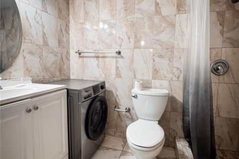 Снять в аренду кондоминиум в Майами, Флорида 2 спальни, 107.67м2, № 1966525 - фото 12