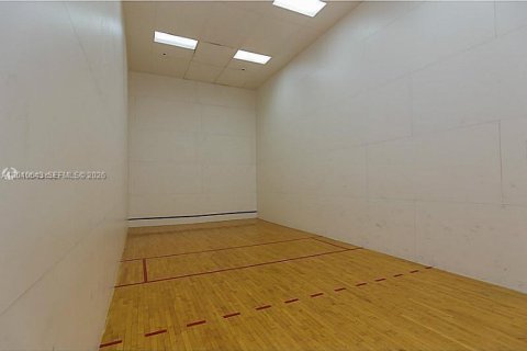 Снять в аренду кондоминиум в Майами, Флорида 1 спальня, 60.39м2, № 2145702 - фото 24